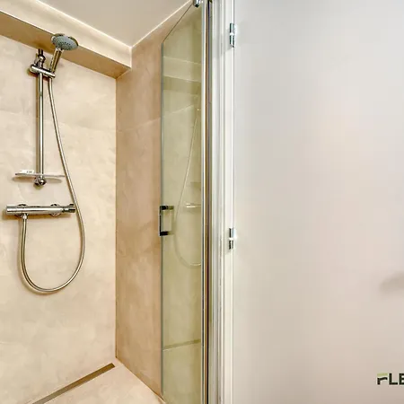 Apartment Beautiful - Chauchat - Flexliving *